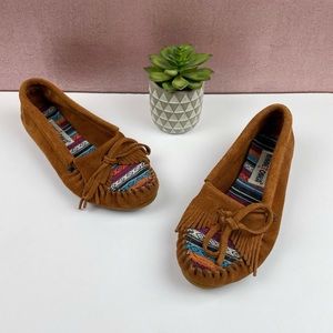 Minnetonka Brown Soft Suede Leather Moccasins Tribal Aztec Design Size 6